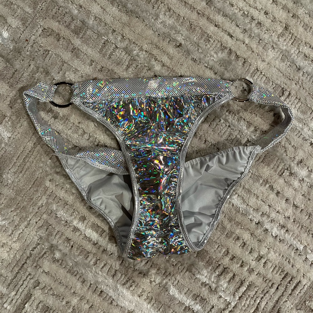 Vinyl Ringed Rave Shorts - Picture 3 of 4